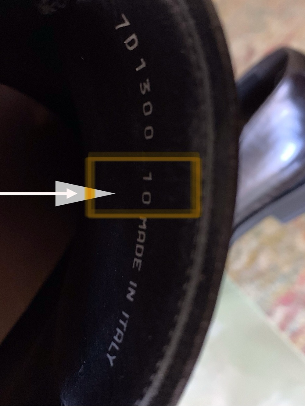 FENDI - Picture 11 of 11